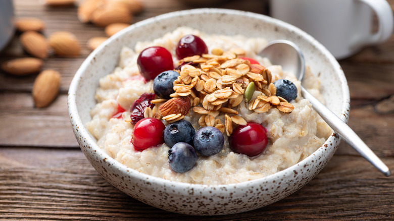 Oatmeal with berries and seeds